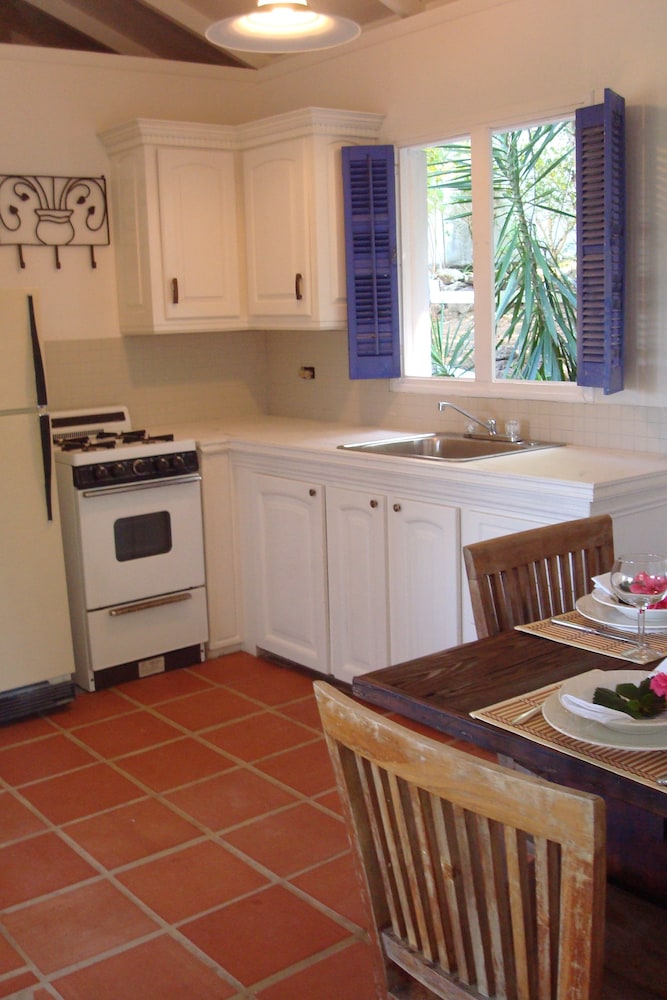 Galley Bay Cottages 32/50