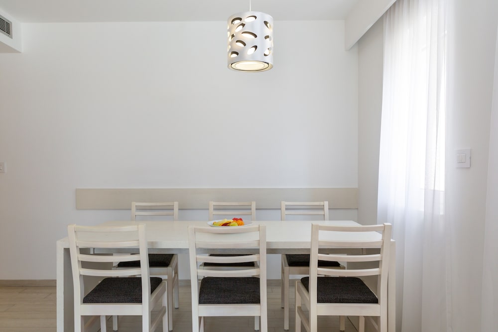 APARTHOTEL TAMARIS 62/74