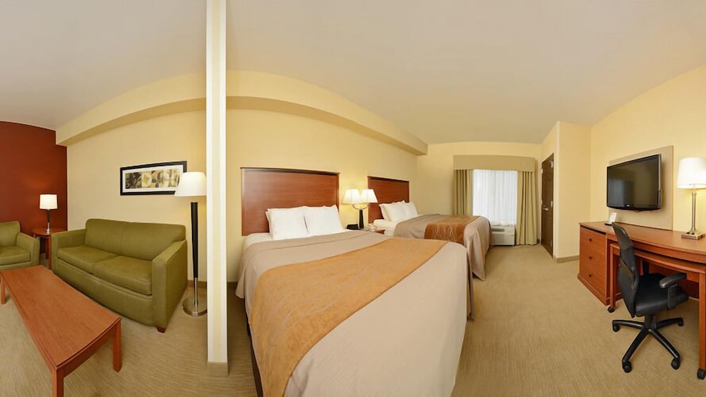 Comfort Inn and Suites Gateway to Glacier National Park 7/39