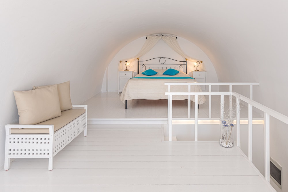 Reverie Santorini Hotel 24/50