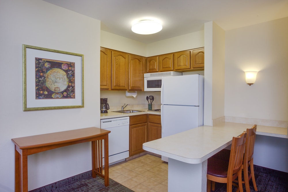 Staybridge Suites Corning 45/66