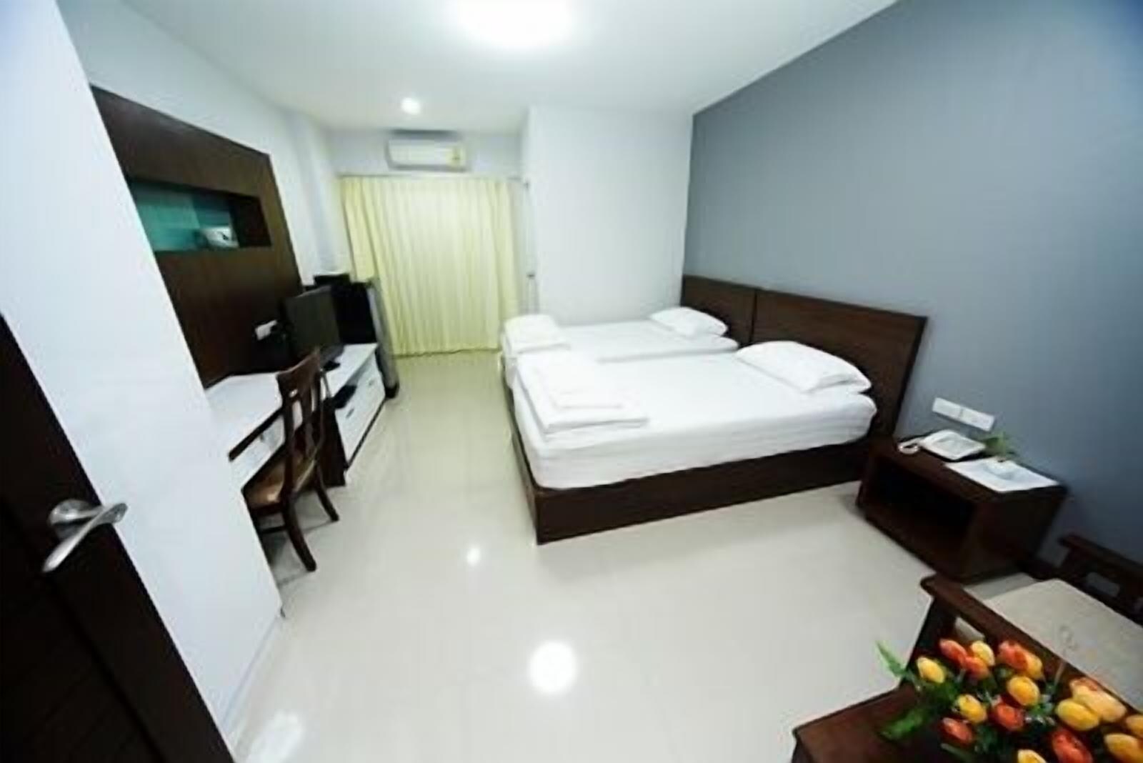 STANDARD, TWIN BEDS, BALCONY