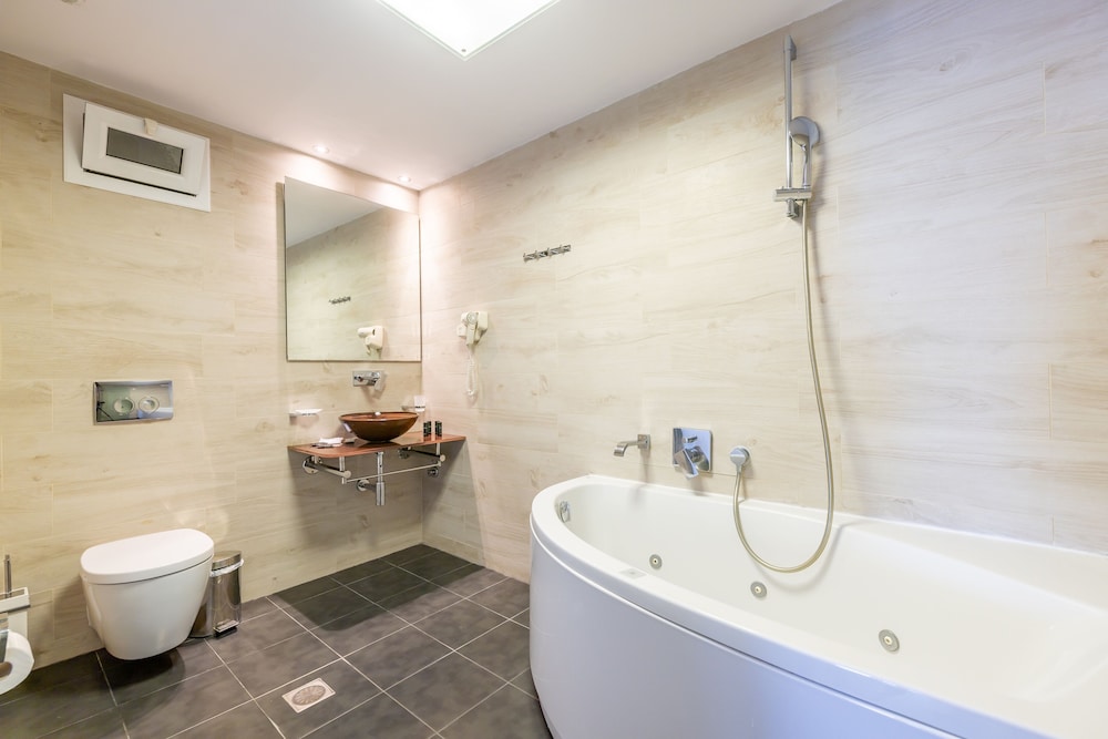 JUNIOR SUITE, STUDIO