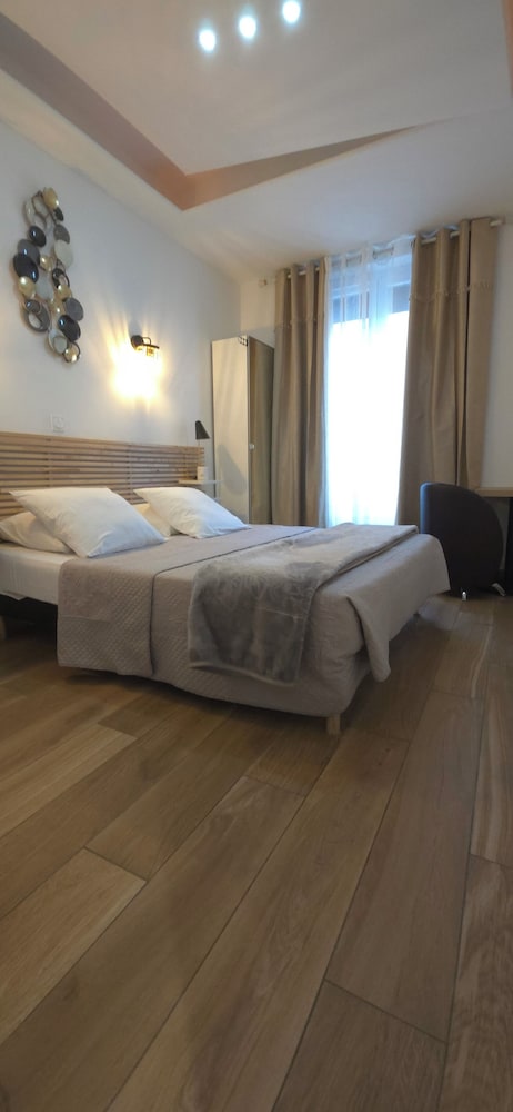 CAMELIA PRESTIGE - PLACE DE LA NATION 7/48