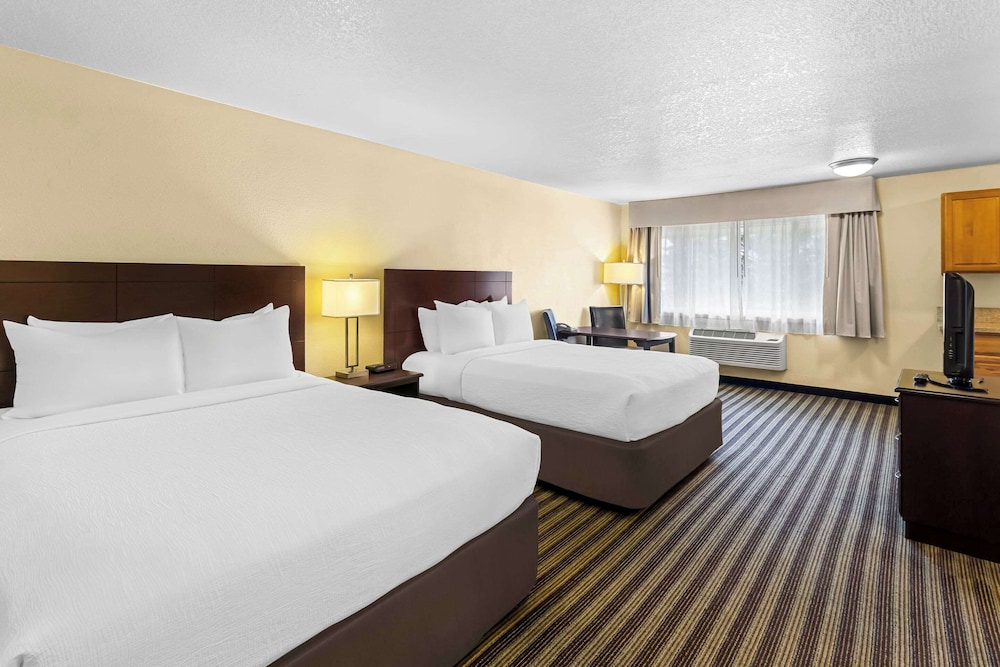 Quality Inn & Suites Vancouver - Hazel Dell 13/59