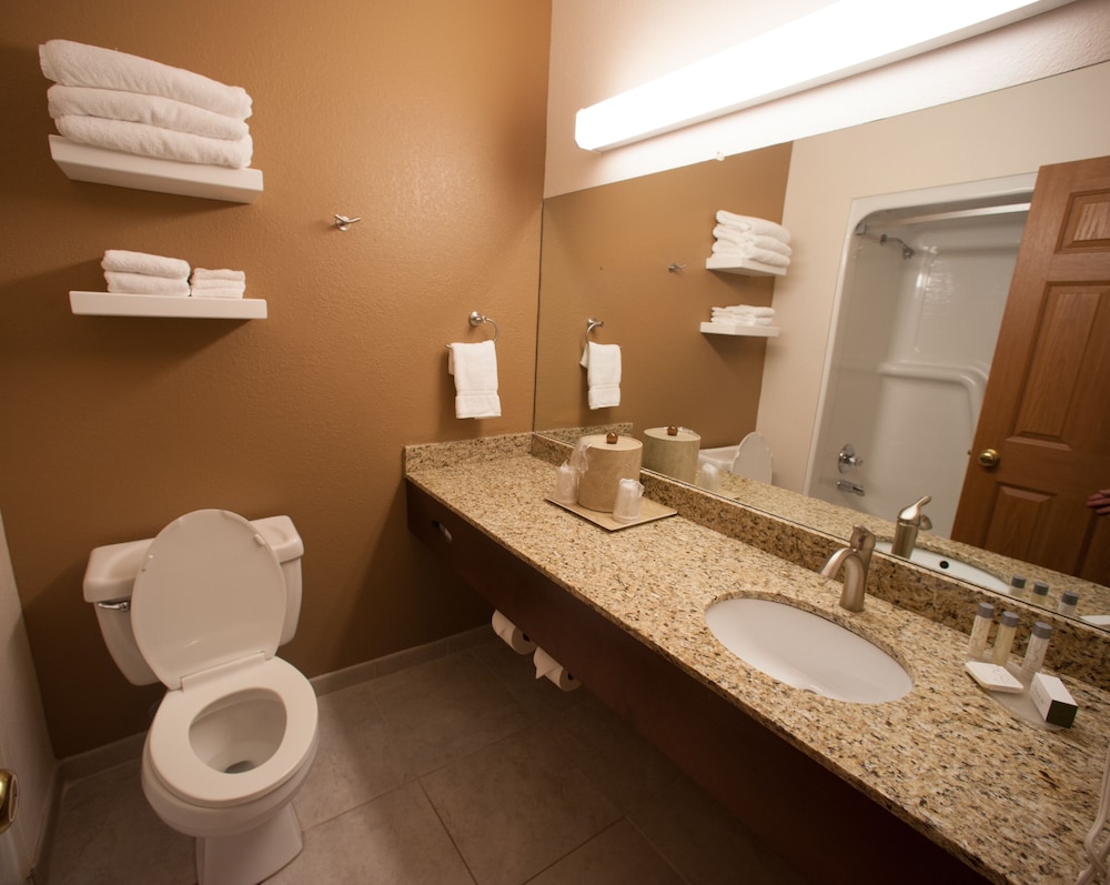 Northfield Inn Suites Conference Center 60/63