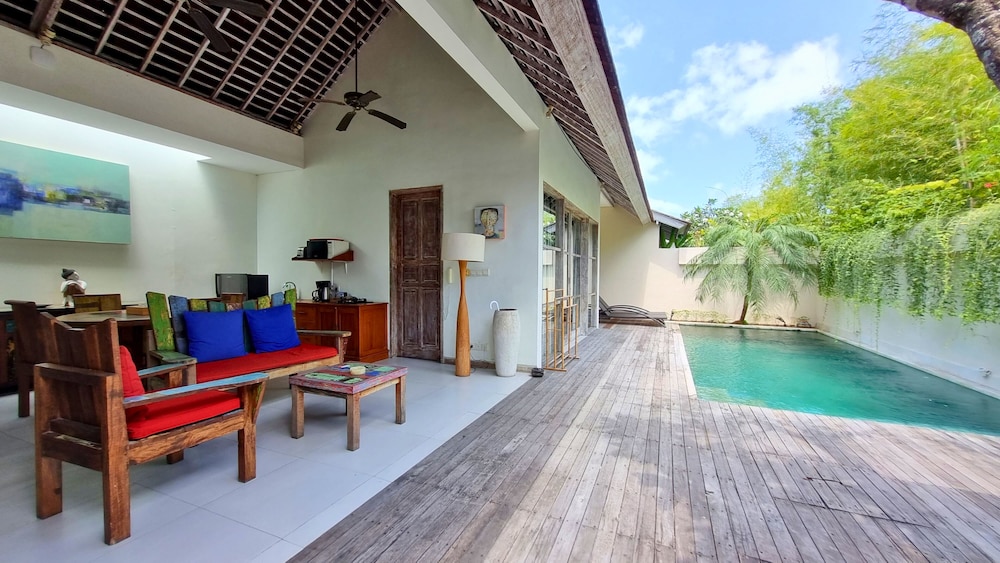 The Decks Bali 59/67