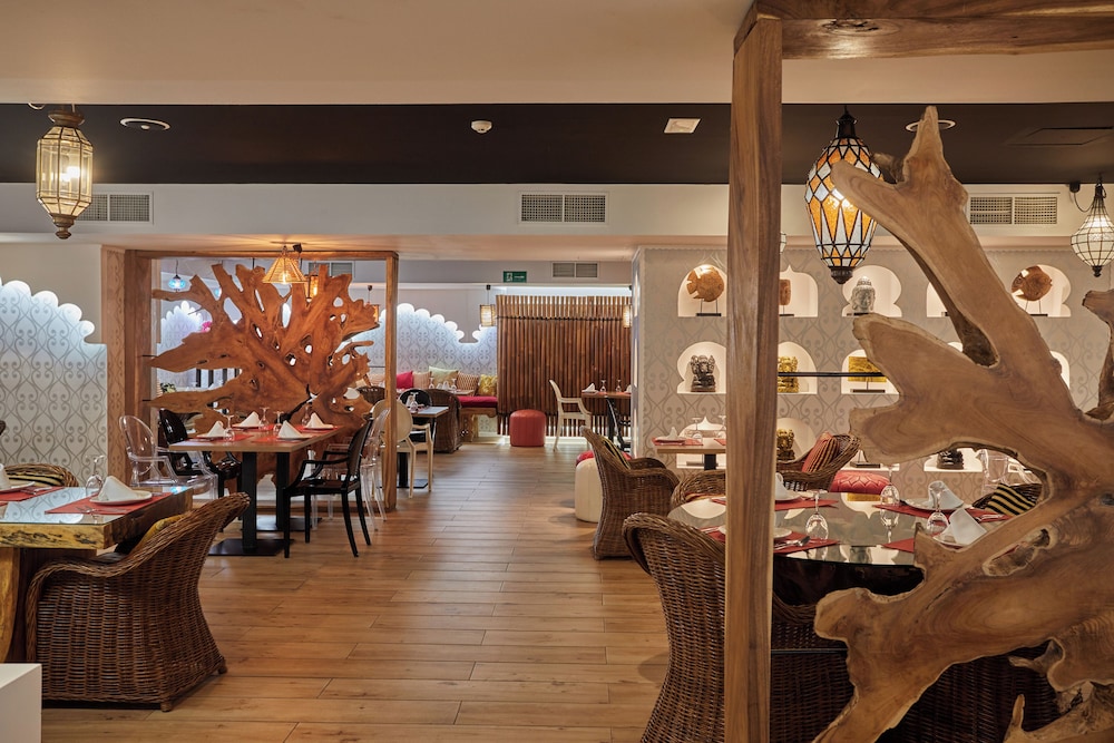 Sandos Benidorm Suites 43/50