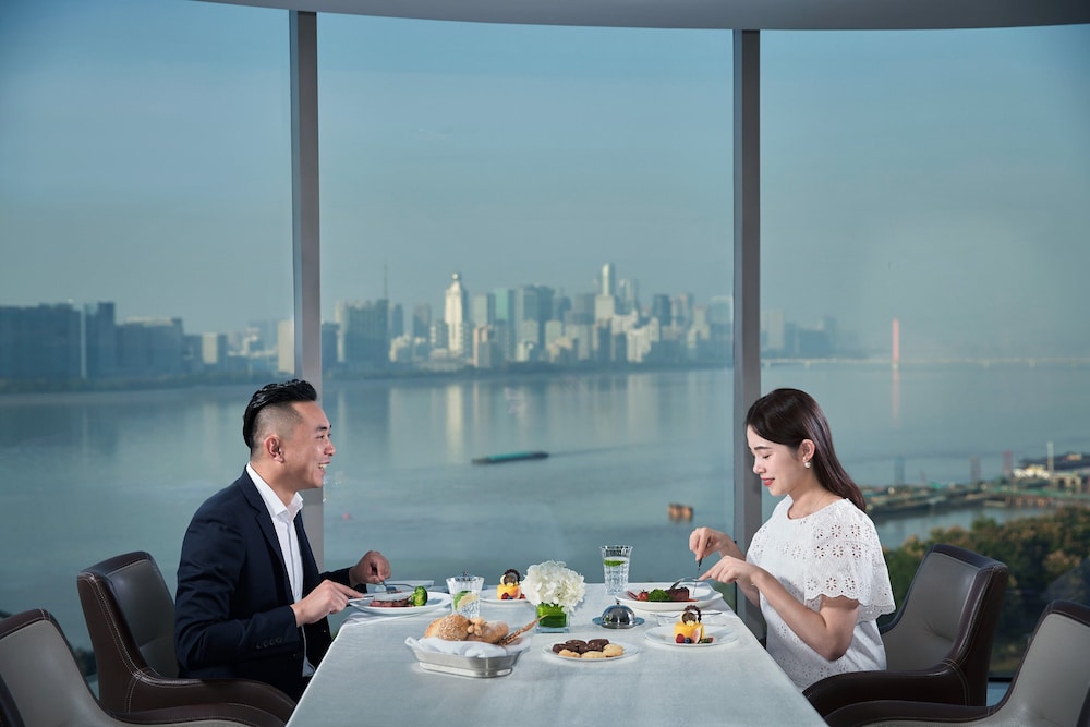 Sheraton Grand Hangzhou Binjiang Hotel 16/55