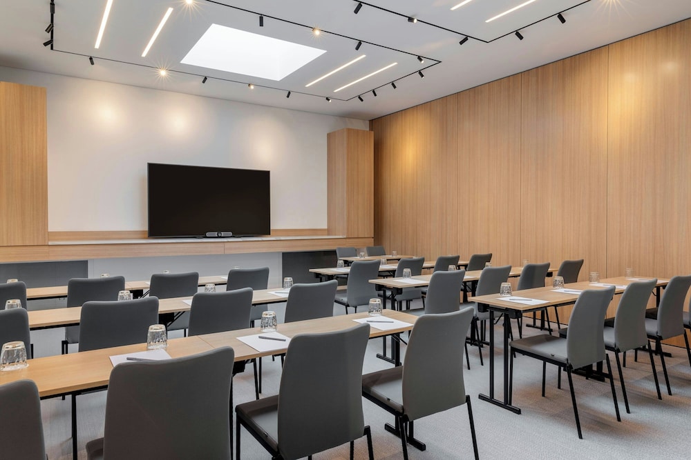 Courtyard By Marriott Biel/Bienne 41/50
