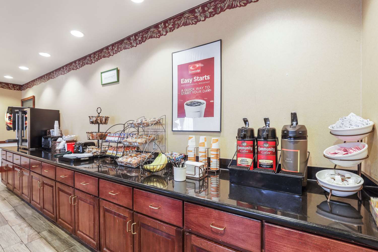 Econo Lodge Inn And Suites Marianna 3/13