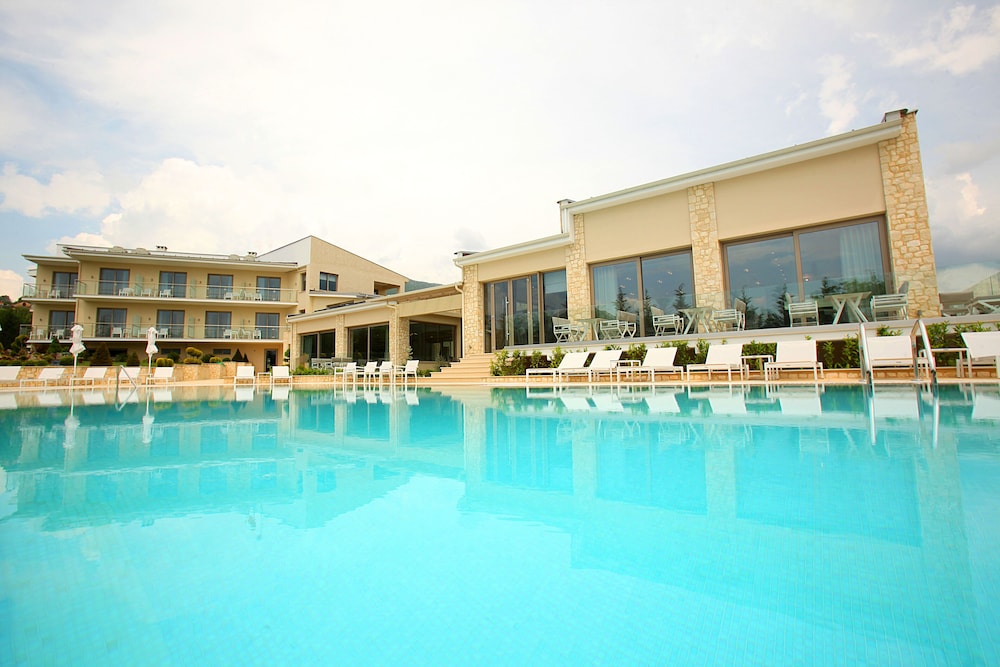 Calma Hotel Spa 1/31