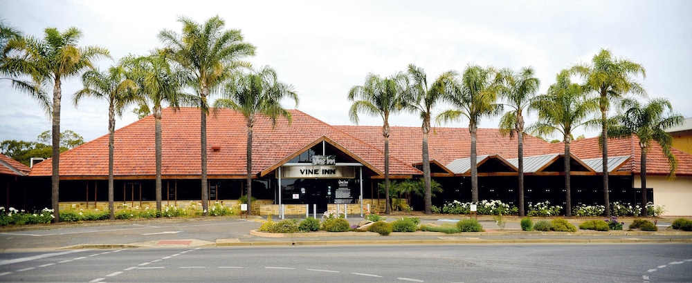 Vine Inn Barossa 2/53