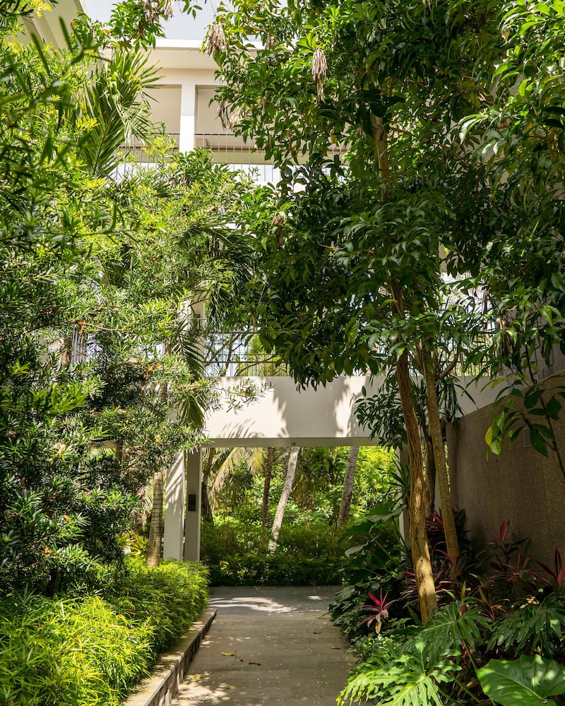 Royal Kamuela Villas & Suites at Monkey Forest Ubud – Adults Only 69/75
