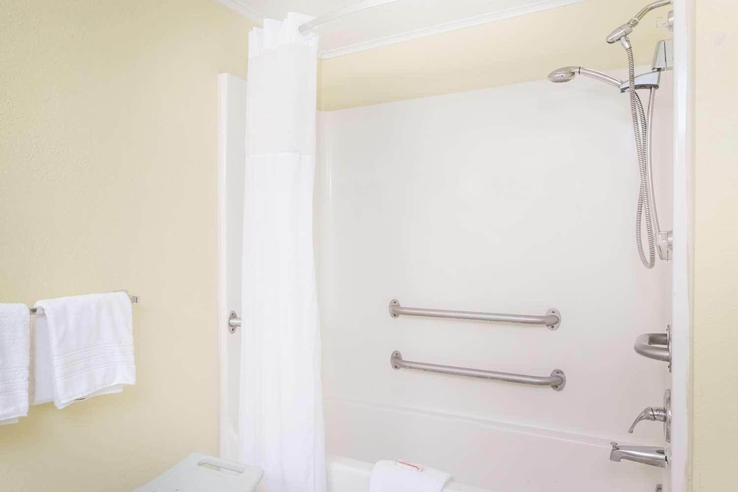 Days Inn by Wyndham Dover Downtown 15/15
