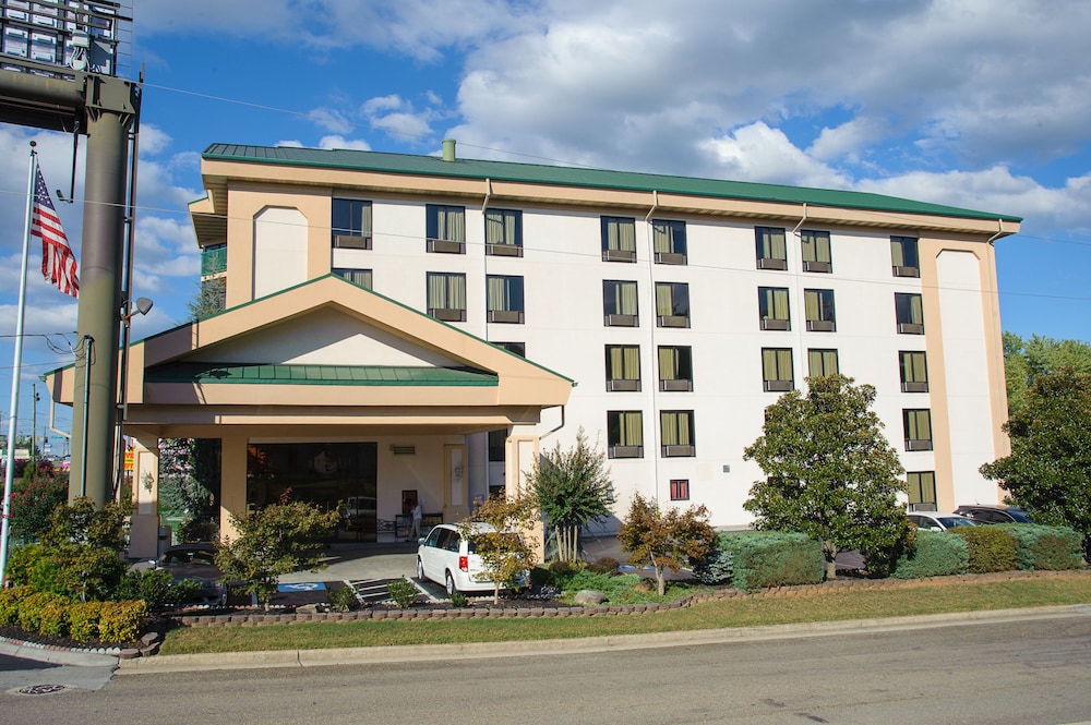 Pigeon River Inn 8/65