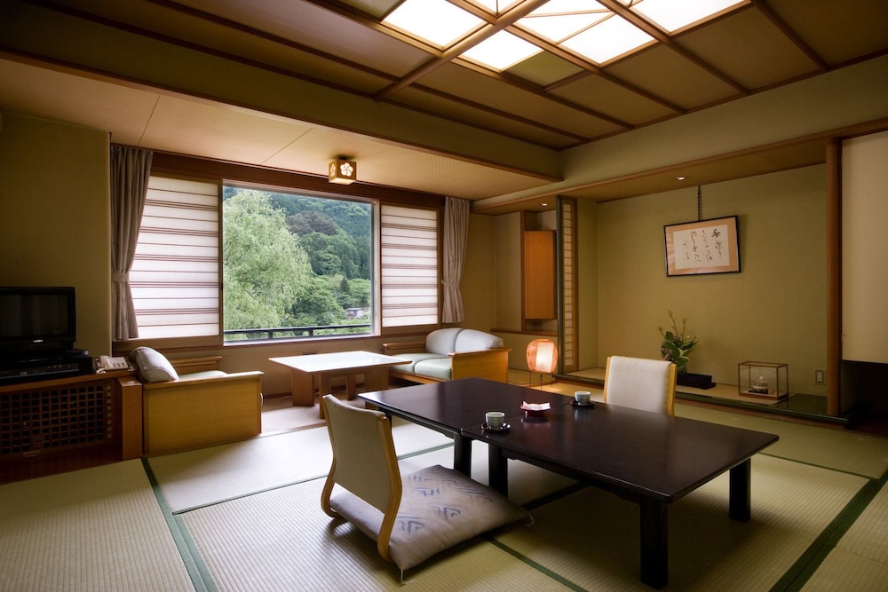 Yumeminoyado Kansyokan (ex Semi Onsen Yumemi no Yado Kanshokan) 29/50