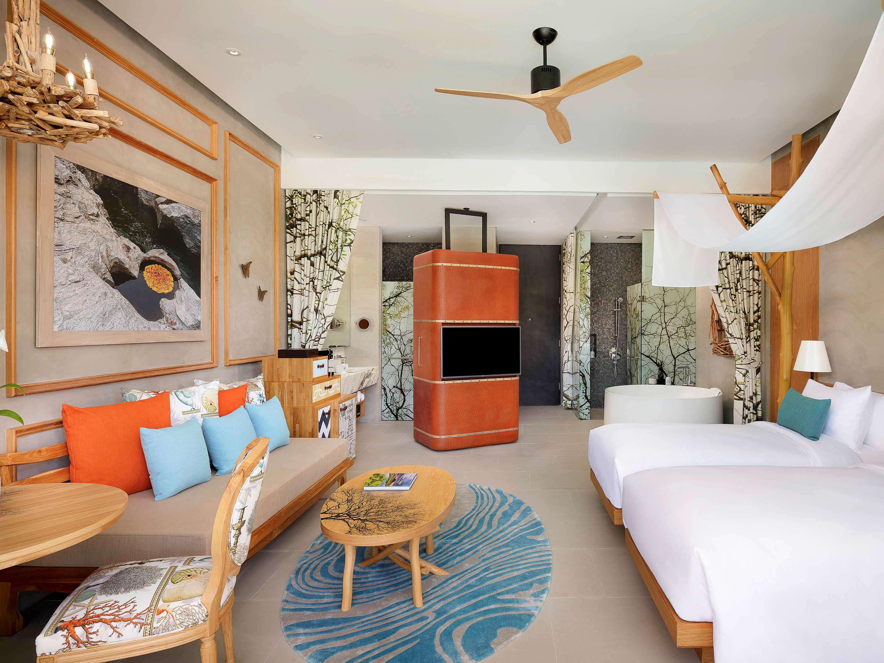Signature, Open Plan, Twin Beds, Pool View