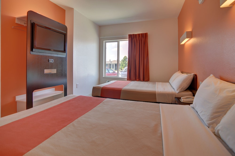 Motel6 Roanoke, TX - Northlake - Speedway 14/48