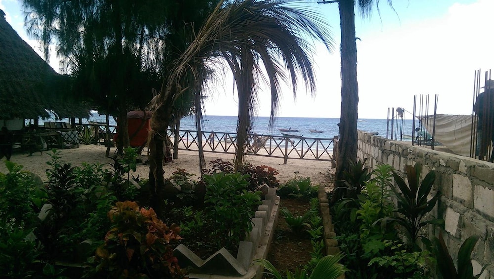 Union Beach Bungalows 22/27