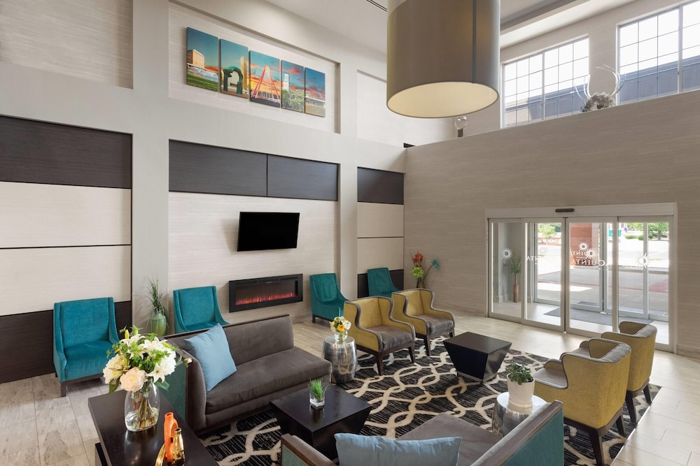 La Quinta Inn & Suites by Wyndham Columbus - Edinburgh 35/59