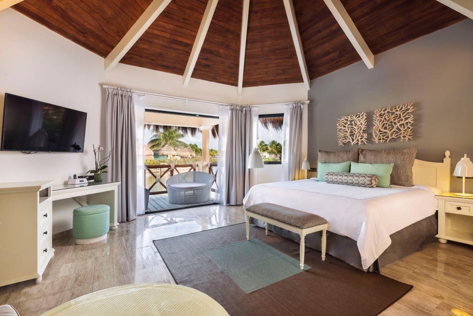Romance, Bungalow, Adult Only
