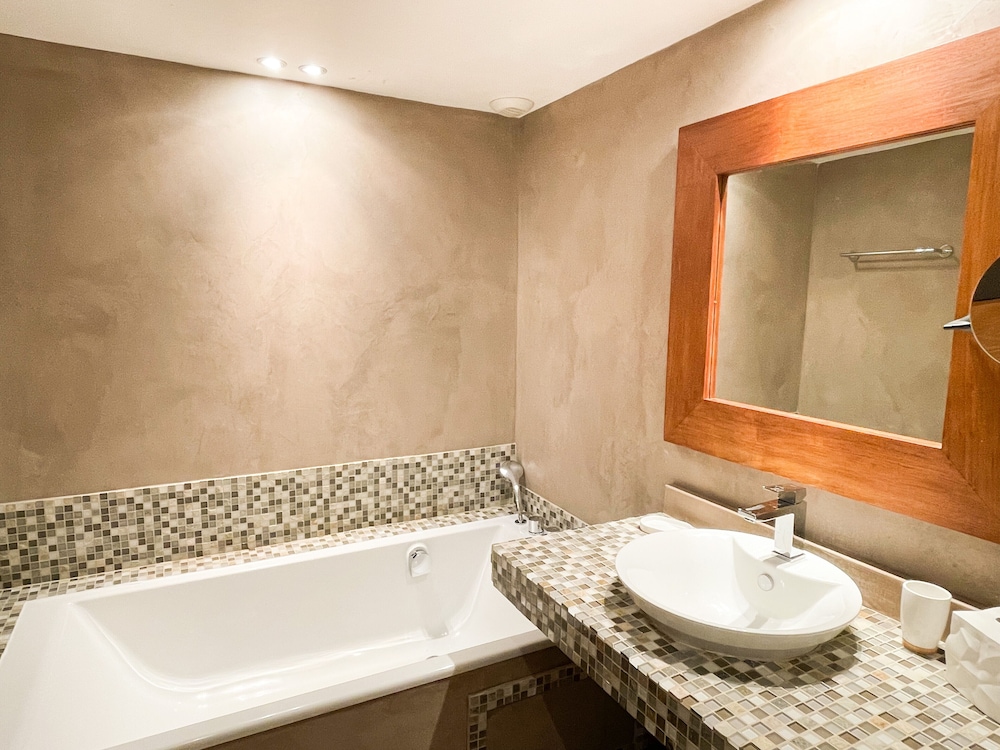 Cannes Villa St Barth 47/50