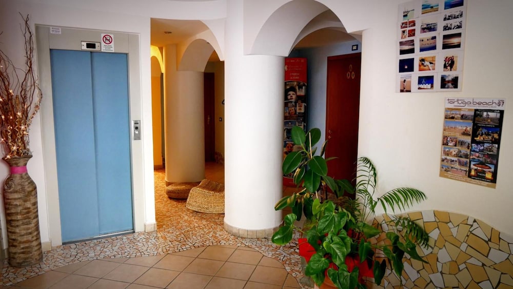 HOTEL FRIDA 37/50