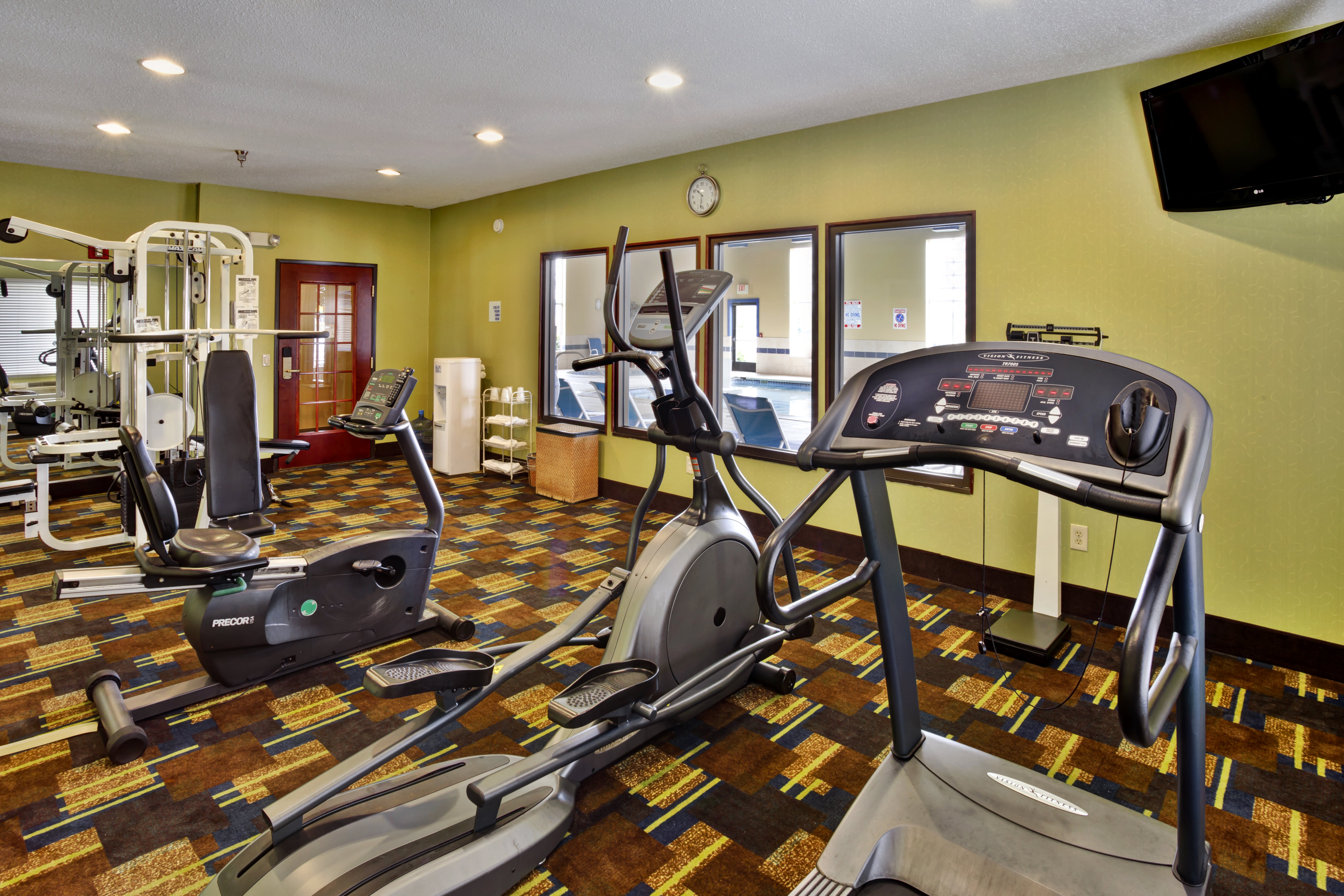 Holiday Inn Express Hotel Suites Woodhaven 42/59