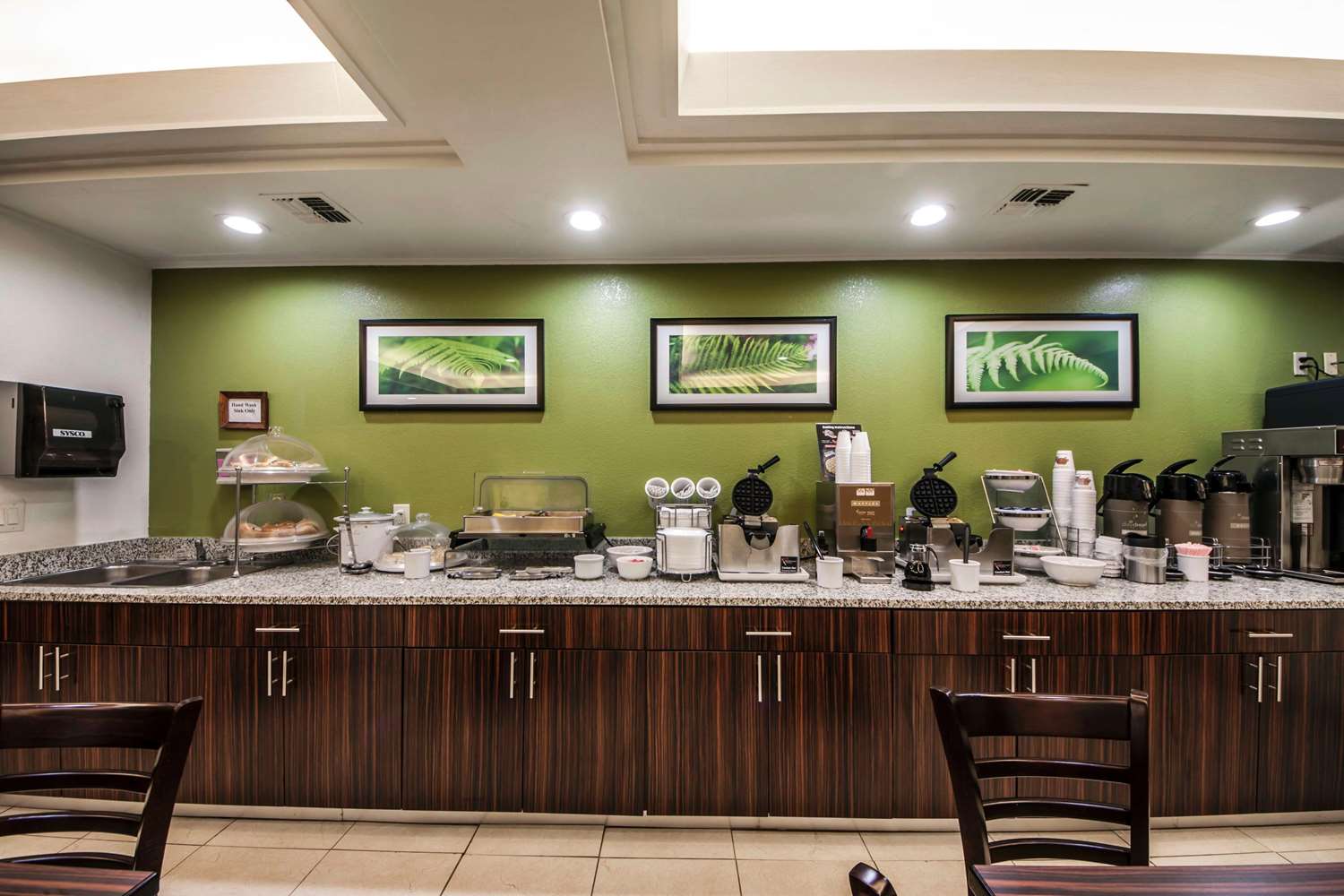 Sleep Inn & Suites Tulsa Central I-44 11/12