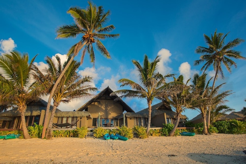 RUMOURS LUXURY VILLAS & SPA 54/60