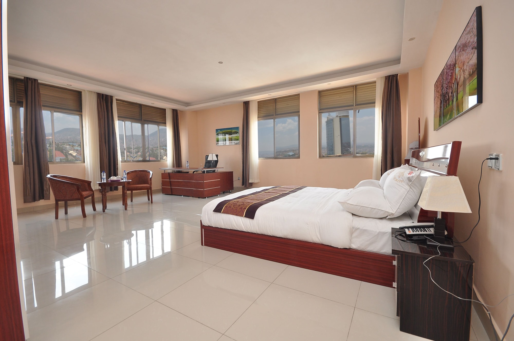 EXECUTIVE, SUITE, MOUNTAIN VIEW
