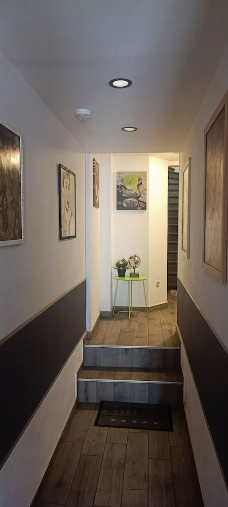 ROOMS MADISON 1/55