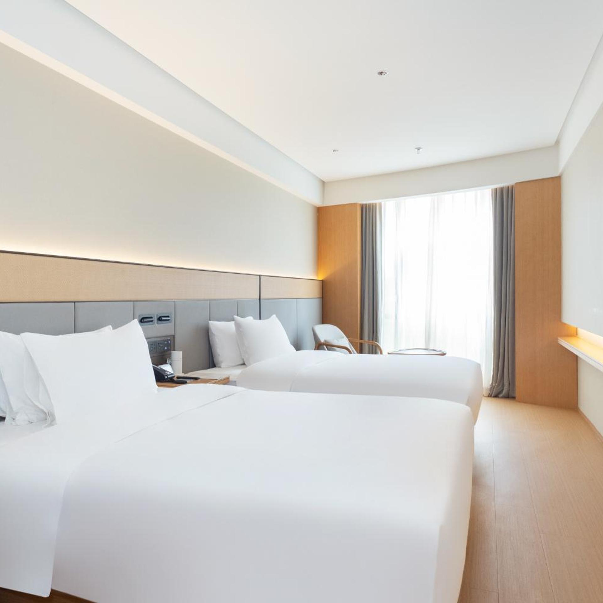 JI Hotel (Shanghai Caohejing Hongcao Road) 7/34