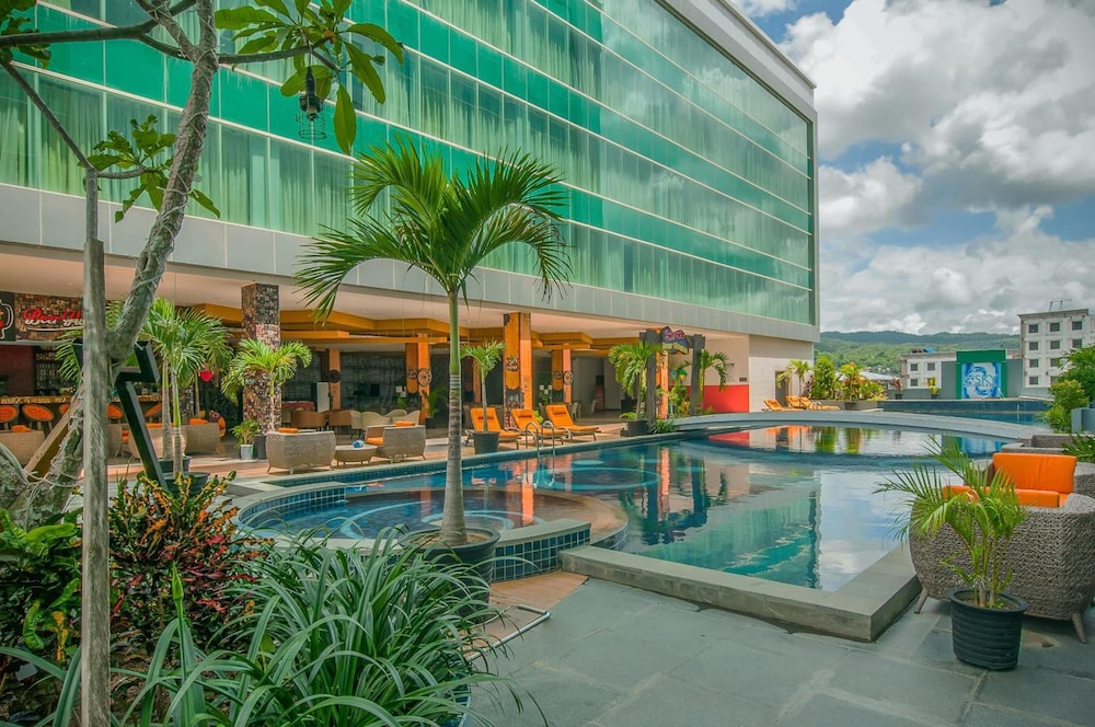 Claro Hotel Kendari 3/62