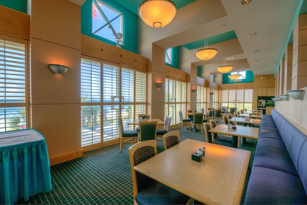 Ocean Drive Beach Golf Resort 48/64