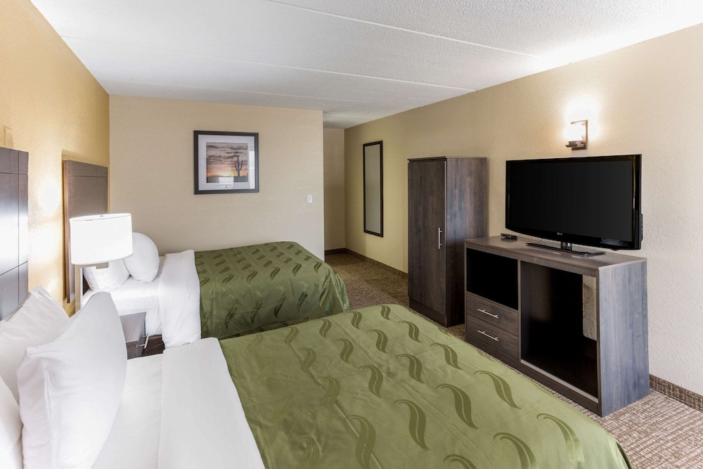 Quality Inn & Suites Plattsburgh 15/41
