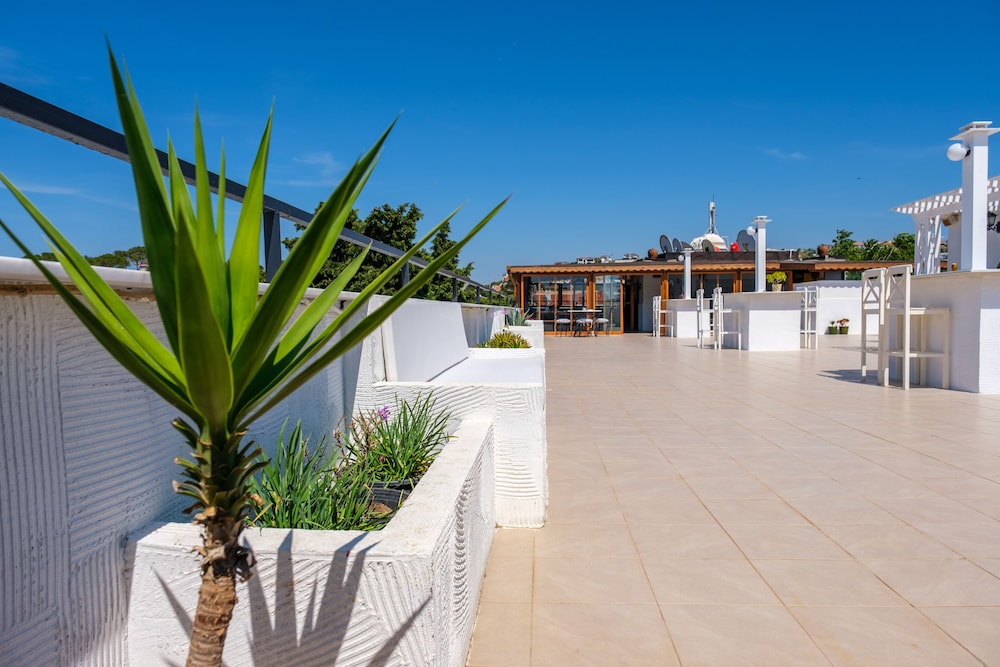 Cesurlar Hotel 27/29