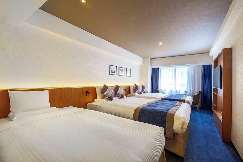 RENOVATED, DELUXE, TWIN BEDS, WITH EXTRA BED, NO CLEANING SERVICES