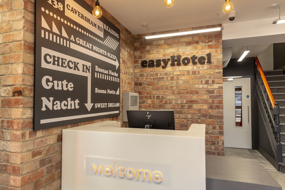 Easyhotel Reading 8/22