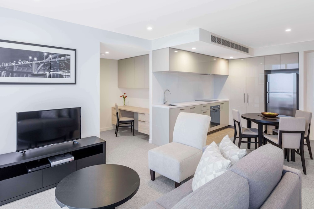 The Milton Brisbane 35/50