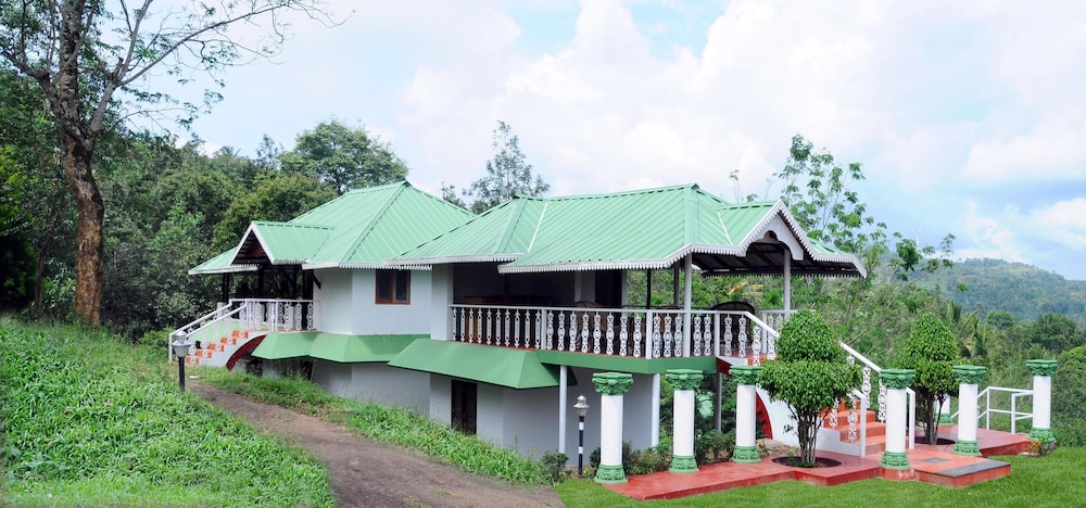 PUNARJANI AYURVEDIC RESORTS 4/64