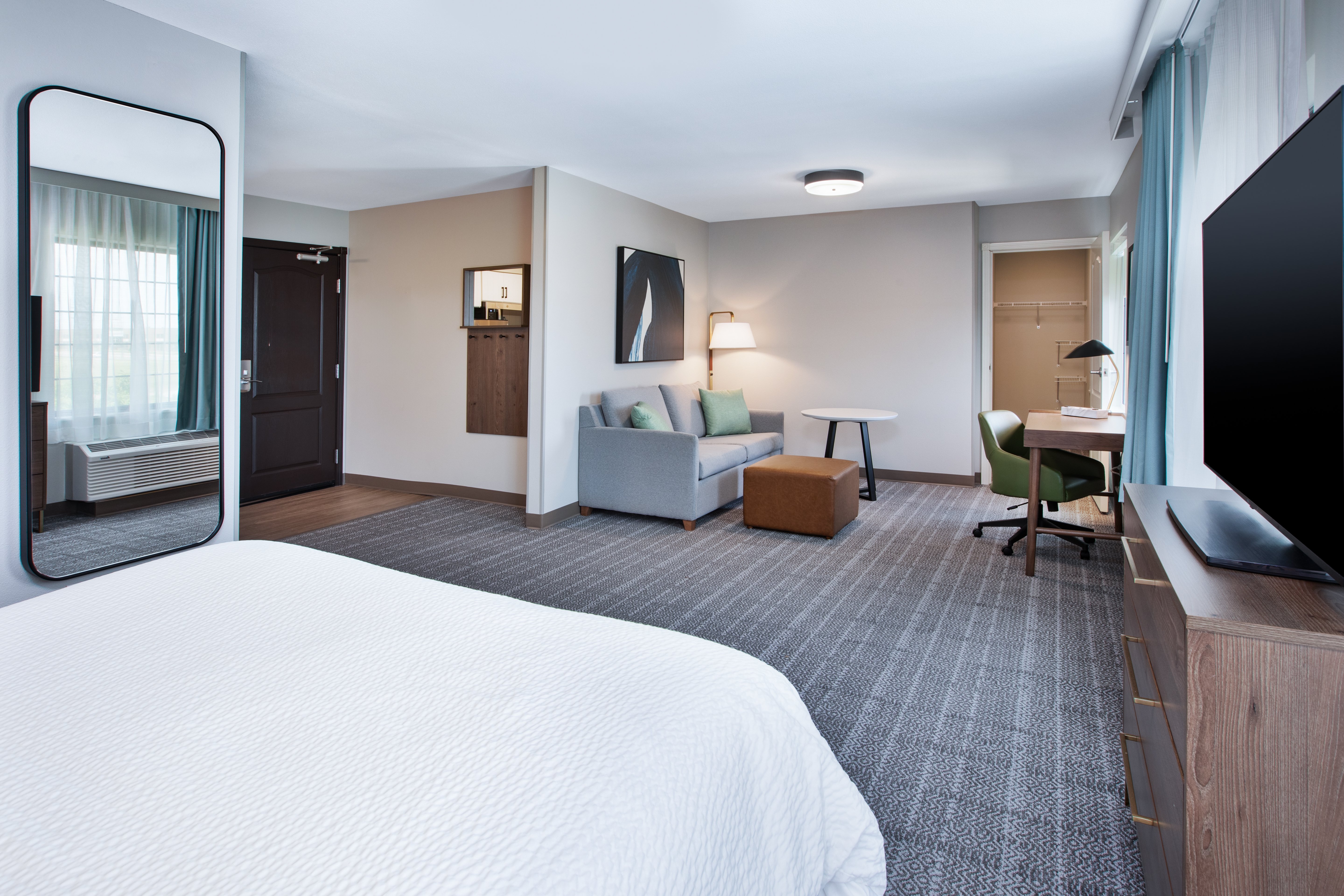 Staybridge Suites Bismarck 19/78