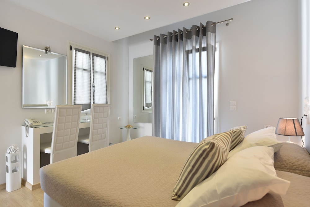 Alexandros Studios And Apartments 45/76