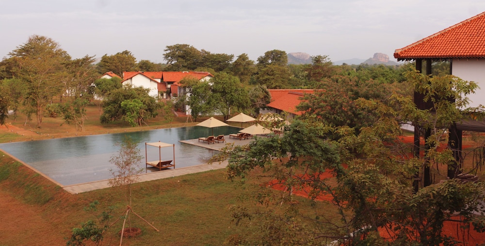 Sigiriya Jungles 47/50