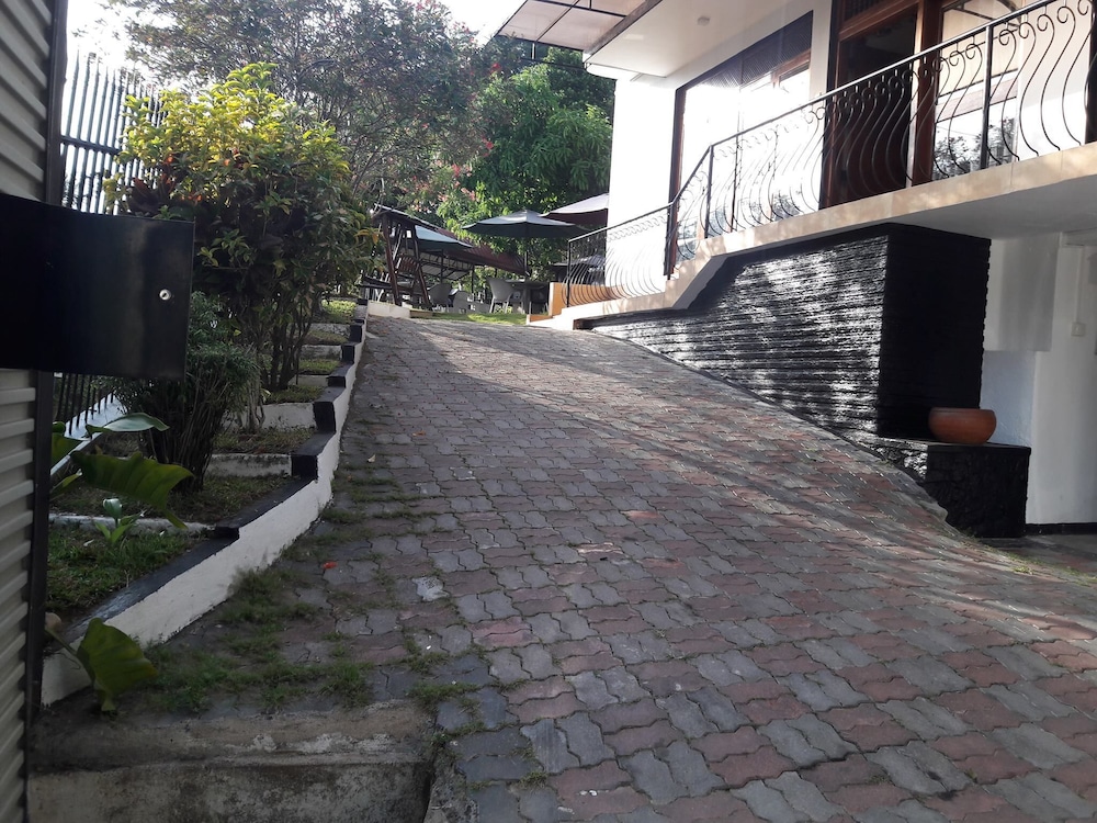 Kandyan Residency 43/50