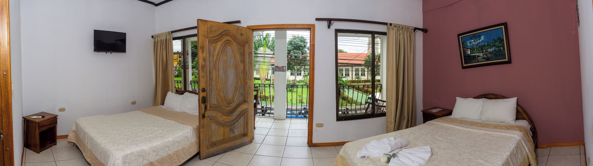 STANDARD, 2 DOUBLE BEDS, CITY VIEW, BALCONY