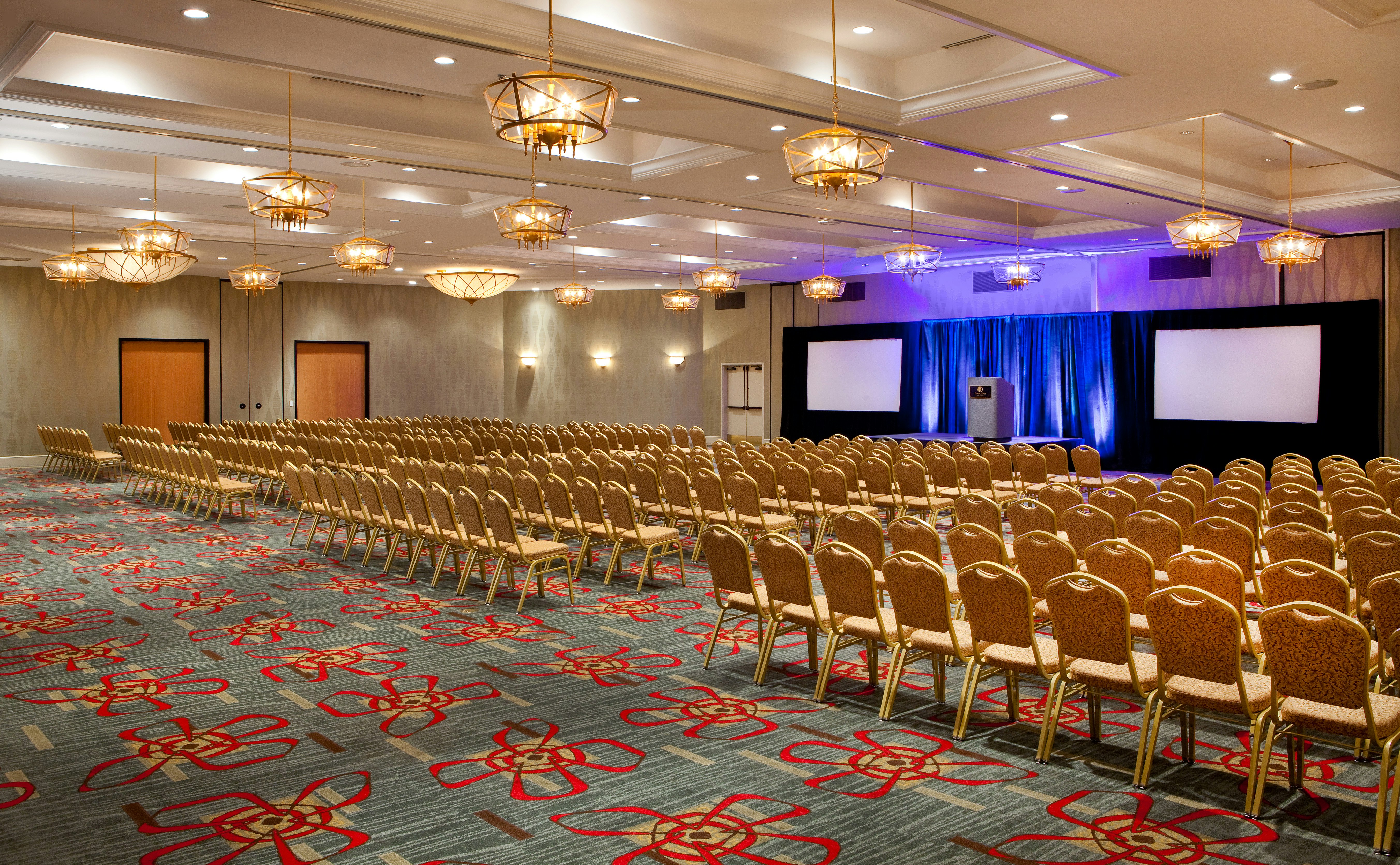 DoubleTree by Hilton Hotel Nashville Downtown 67/79