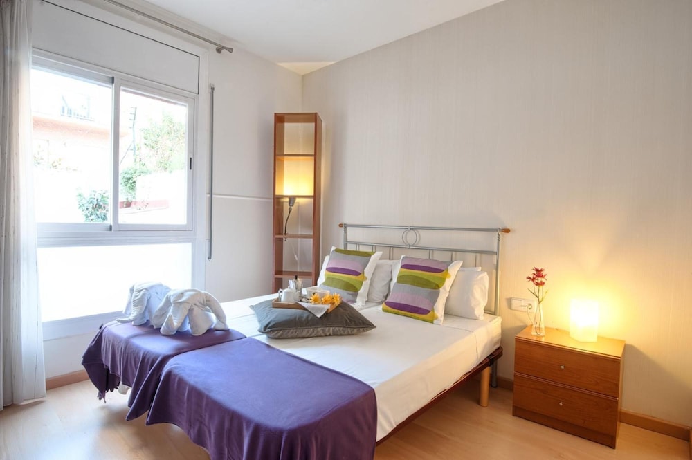 APARTMENTS SATA SAGRADA FAMILIA AREA 8/51