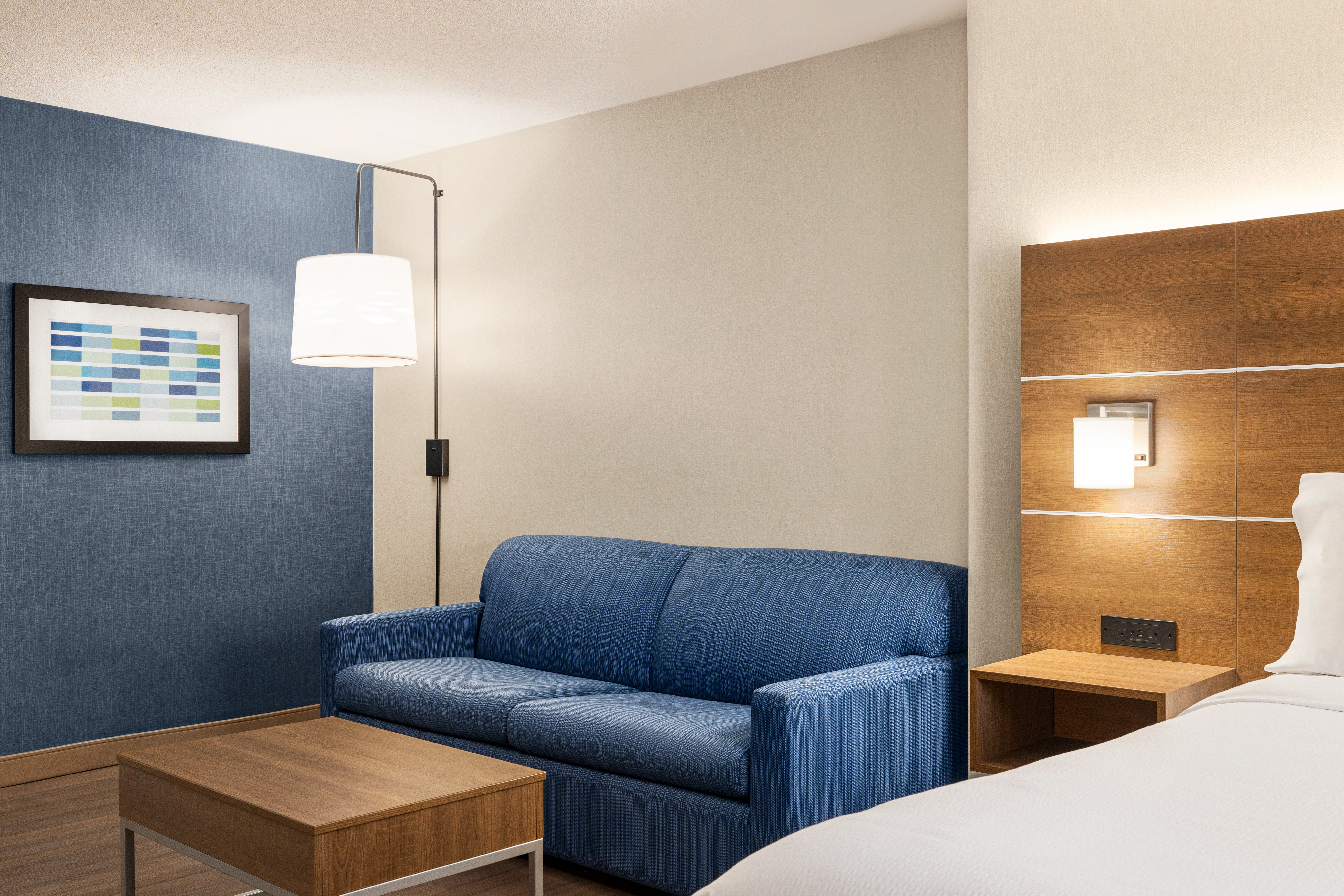 Holiday Inn Express Vancouver Metrotown Burnaby 35/50